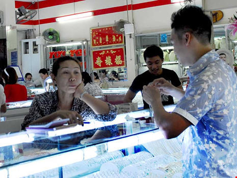 Bán vàng kém chất lượng: Phạt ai?