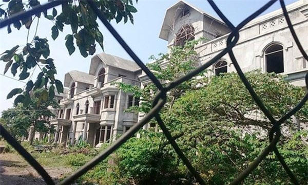 Gần một nửa dự án bất động sản tại TP.HCM 'chết lâm sàng'