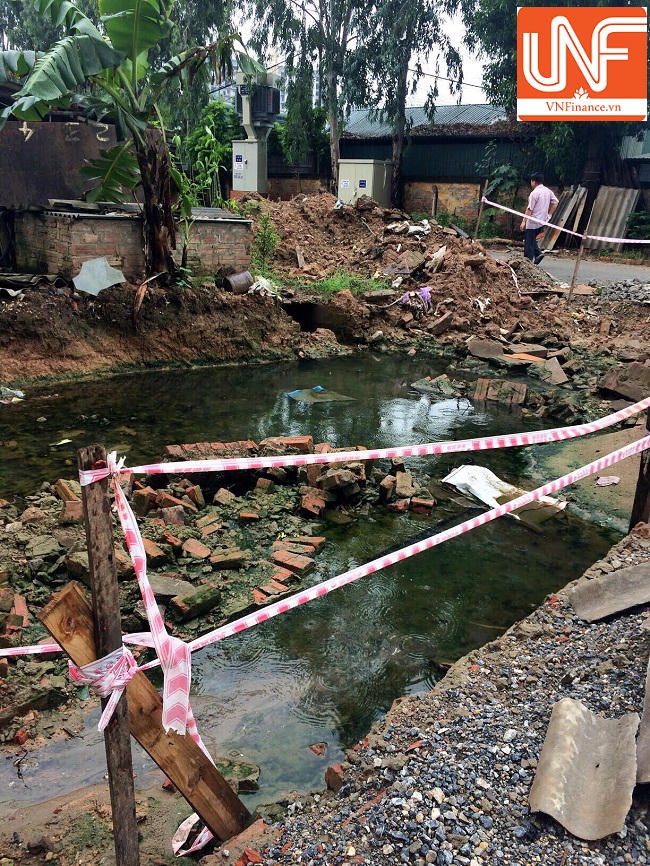 Nạn nhân kể lại phút kinh hoàng khi thang máy đột ngột rơi xuống!