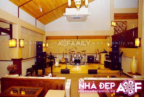 Sững sờ nhà 18.000 m2 của 1 giám đốc Việt