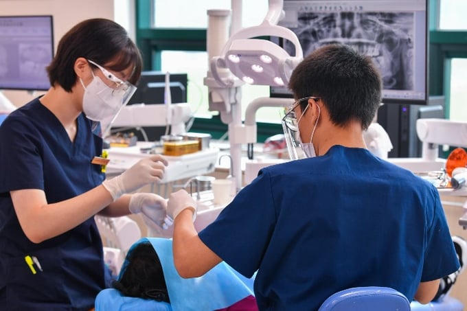 Trào lưu du lịch khám răng ở Hàn Quốc bắt đầu bùng nổ