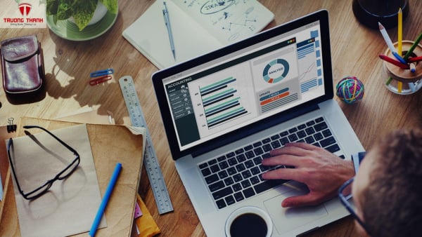 Các yếu tố ảnh hưởng đến ý định áp dụng phần mềm kế toán của SMEs tại Tp. Hồ Chí Minh Các yếu tố ảnh hưởng đến ý định áp dụng phần mềm kế toán của SMEs tại Tp. Hồ Chí Minh