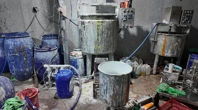 Triệt phá đường dây sản xuất, buôn bán mỹ phẩm giả quy mô lớn tại Tp.HCM