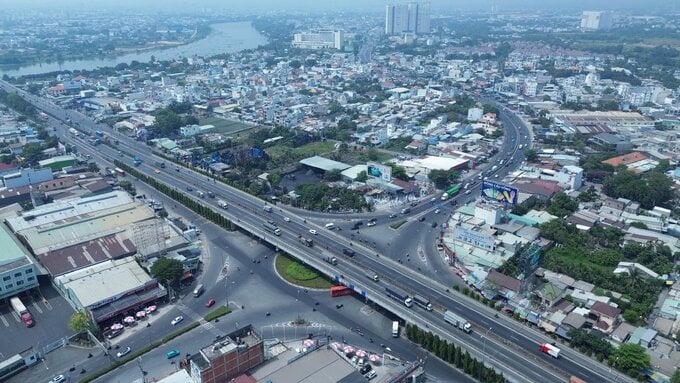 Hạ tầng mở đường – Đô thị bừng sáng, hành trình thay đổi diện mạo TP.HCM