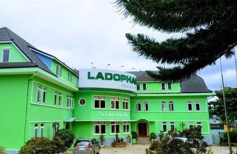 Ladophar bị phạt vì giao dịch “chui” cổ phiếu bất động sản