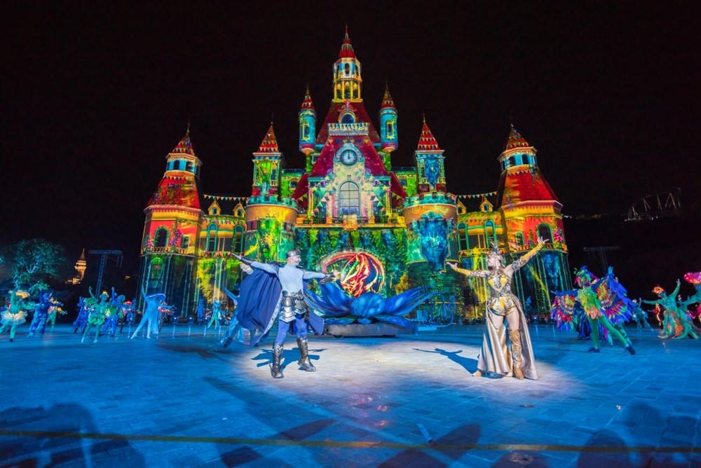 Sau công nghệ và thương mại, Vingroup tiên phong mở “trụ cột Văn hóa” - ảnh 3