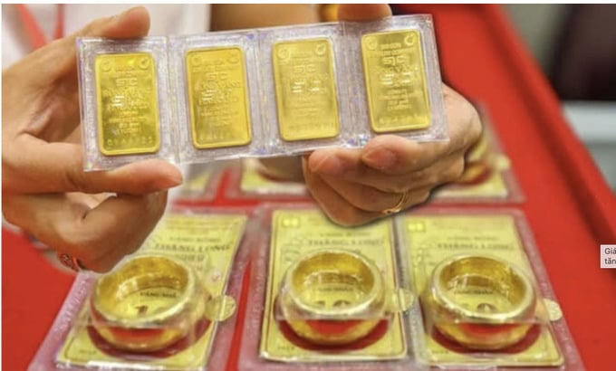 Giá vàng SJC vượt mốc 154 triệu đồng/lượng