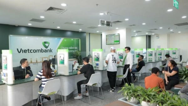 Lợi nhuận Vietcombank tăng, nợ xấu nhích lên