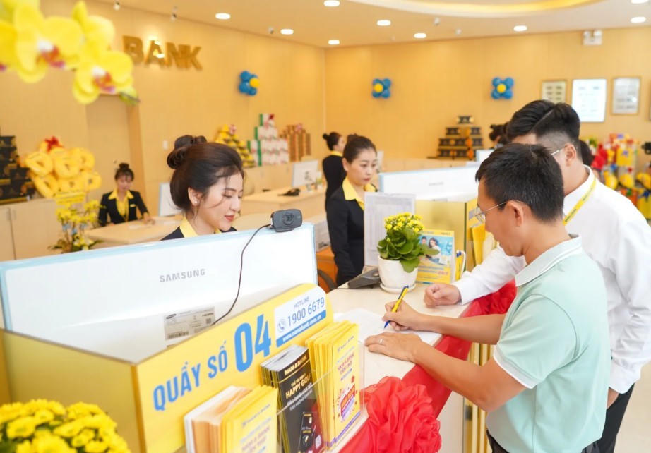 Nam A Bank tăng lãi suất huy động sau 7 tháng giữ ổn định - ảnh 1