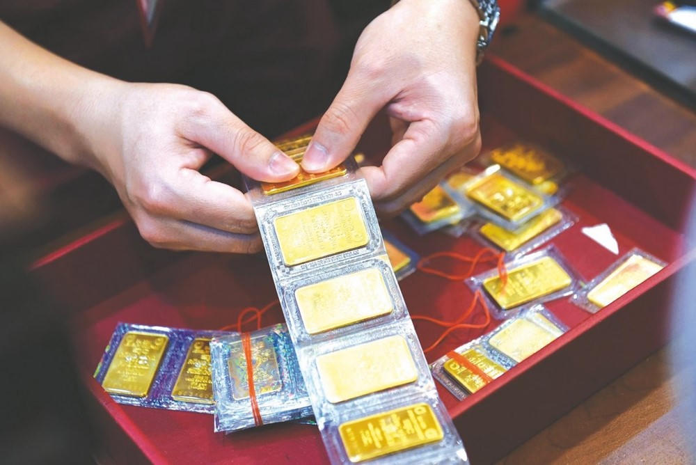 Giá vàng hôm nay 28/11: Sắp chạm ngưỡng 154 triệu đồng/lượng 