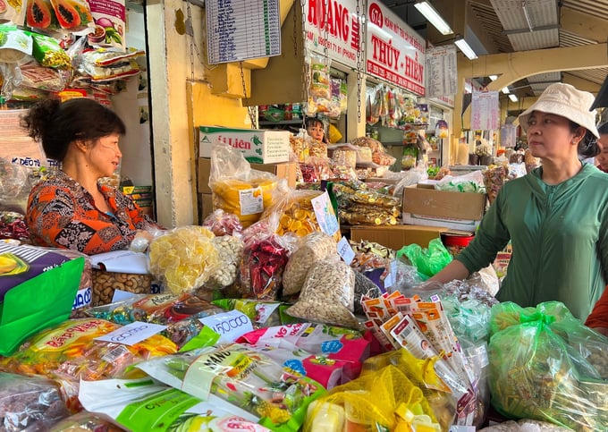 Đề xuất nâng ngưỡng doanh thu không chịu thuế của hộ kinh doanh lên 500 triệu đồng/năm