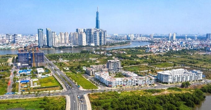 Người mua nhà lo bẫy nợ, doanh nghiệp vật lộn giữ thanh khoản khi lãi suất tăng