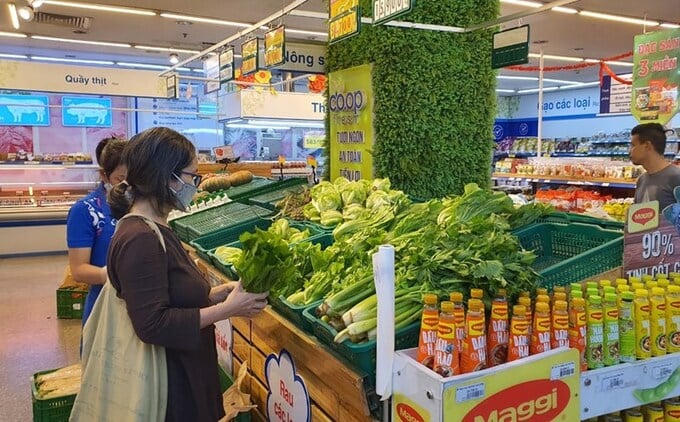 CPI tháng 11 tăng 0,45% do giá thực phẩm tăng cao