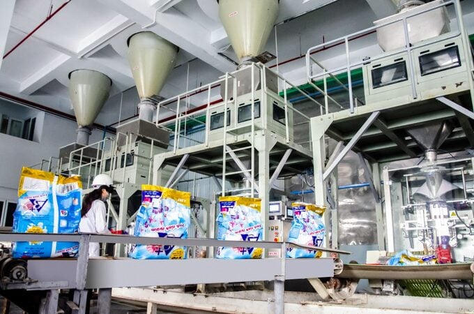 Hóa chất Đức Giang dự chi hơn 1.140 tỷ đồng tạm ứng cổ tức tiền mặt năm 2025