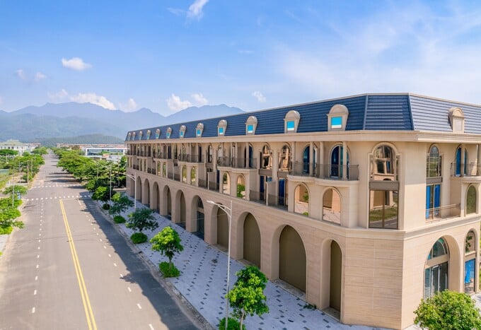 Gỡ vướng pháp lý Dragon City Park, SDN & Regal Group hoàn tất sổ đỏ bàn giao khách hàng