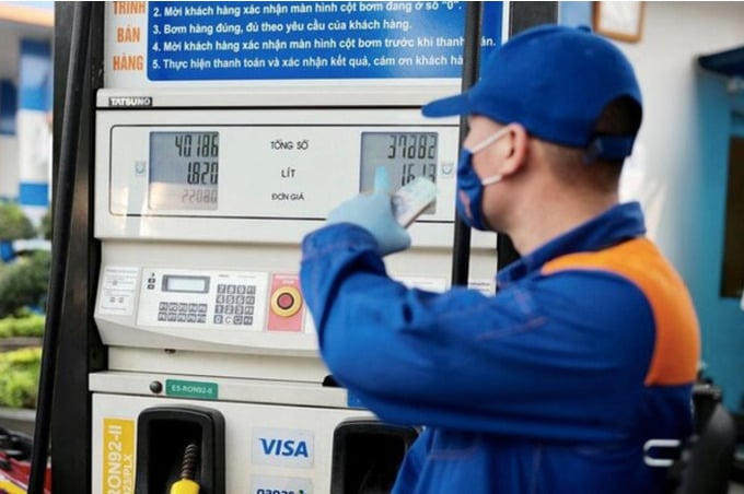 Giá xăng, dầu giảm mạnh