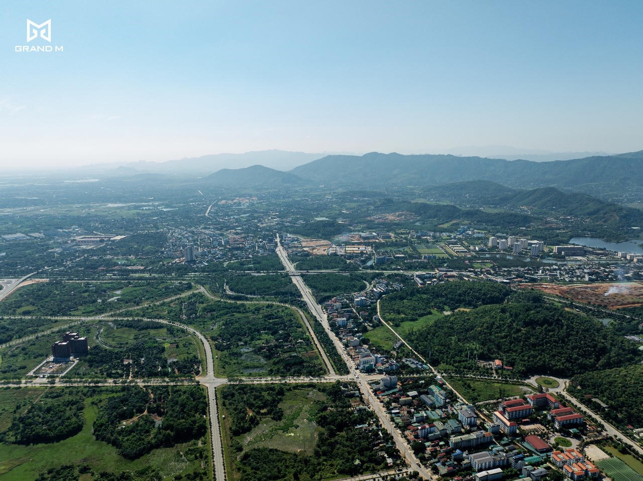 Thị trường Hòa Lạc luôn là địa chỉ đỏ của nhà đầu tư bởi nhu cầu thực tạo nền tảng cho sự phát triển bền vững