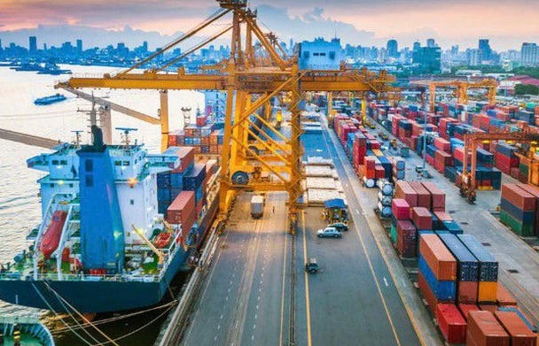 Xuất nhập khẩu lần đầu vượt mốc 900 tỷ USD