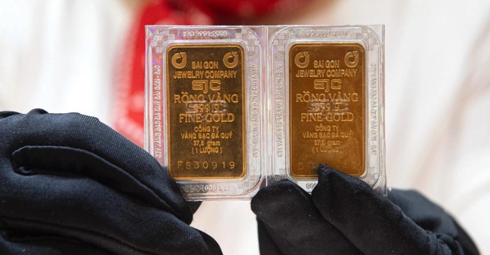 Giá vàng hôm nay 23/12: Vàng thế giới tăng hơn 2,5%, trong nước tăng tới 1 triệu đồng/lượng&nbsp;