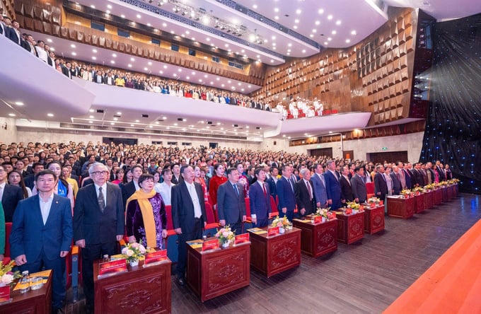 Hà Nội tôn vinh 118 doanh nhân, doanh nghiệp Thăng Long năm 2025