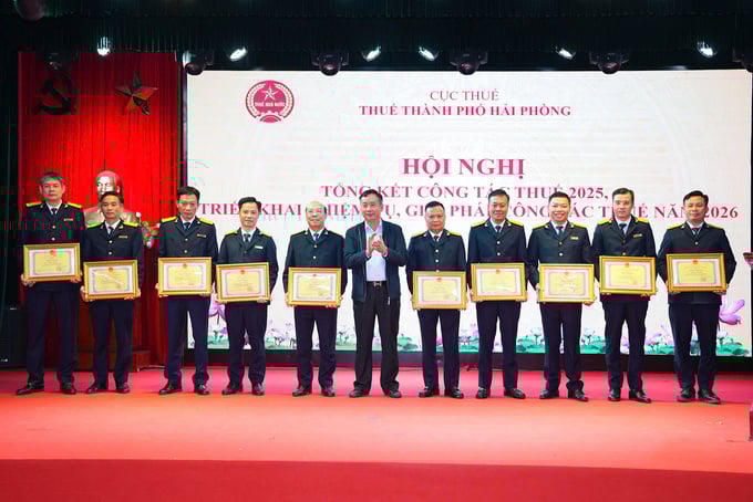 Lần đầu tiên Thuế Hải Phòng thu ngân sách vượt mốc 100 nghìn tỷ đồng