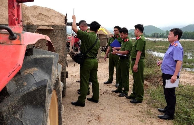 Phá đường dây khai thác cát trái phép quy mô lớn tại Gia Lai