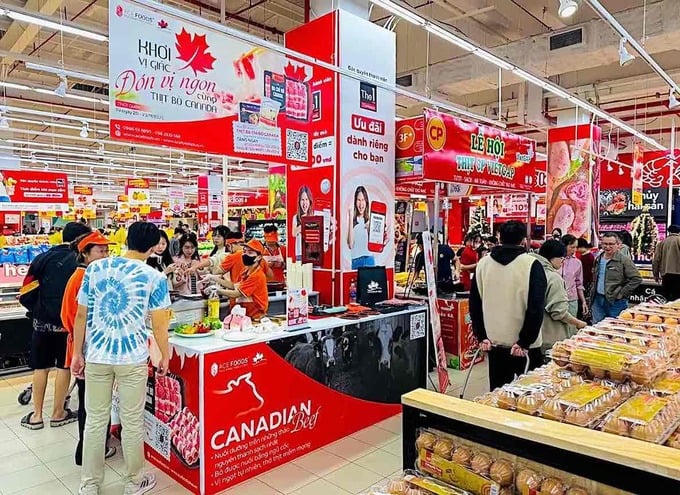 Doanh nghiệp tăng dự trữ, đẩy mạnh khuyến mại kích cầu tiêu dùng cuối năm