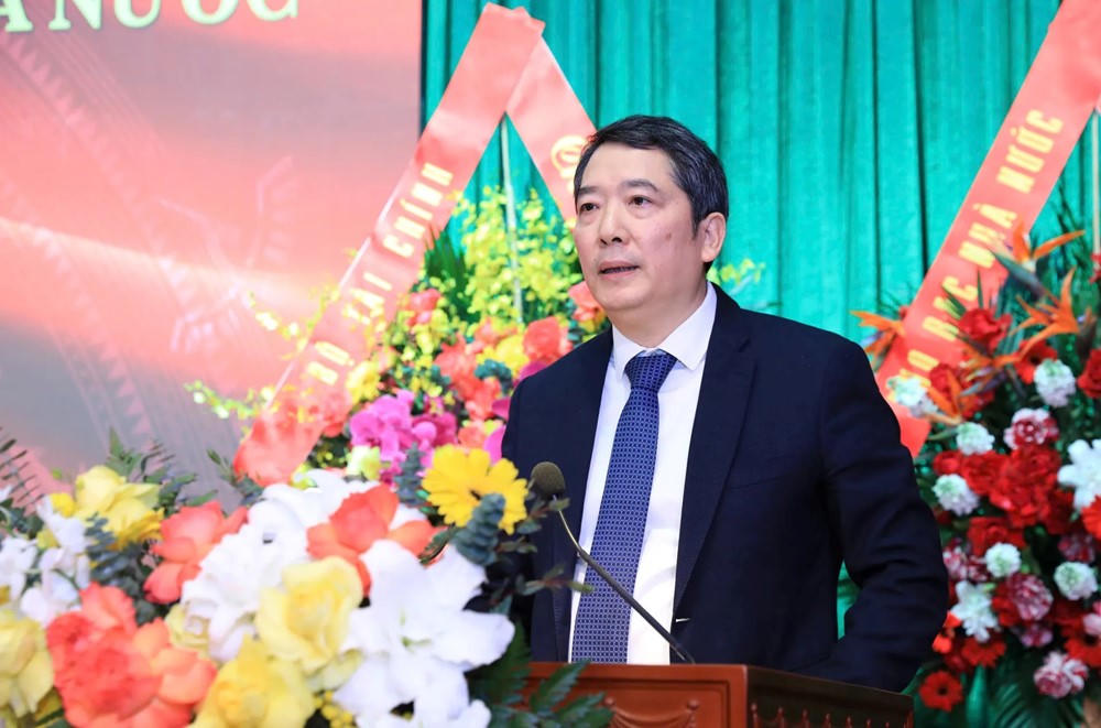 Thứ trưởng Bộ Tài chính Cao Anh Tuấn chúc mừng thành phố Hà Nội đã đạt thành tích xuất sắc trong năm 2025; số thu ngân sách của Hà Nội đến thời điểm này đạt trên 700.000 tỷ đồng, dẫn đầu cả nước