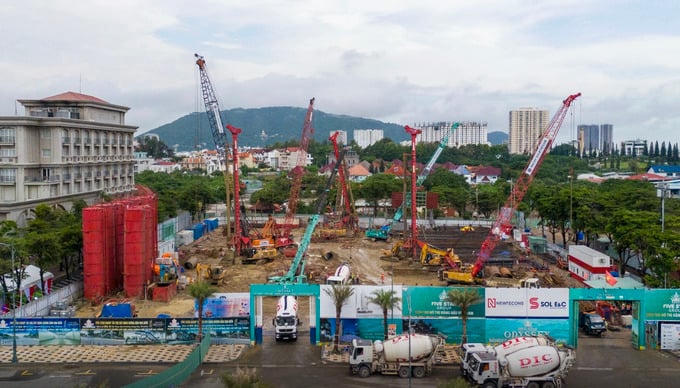 Sơ lược về hai dự án Five Star Poseidon và Five Star Odyssey của Tập đoàn Năm Sao