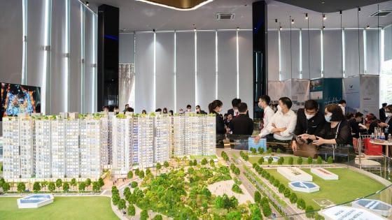 Tín dụng ưu đãi bớt “ngọt”, người trẻ mắc kẹt giữa lãi vay và giá nhà