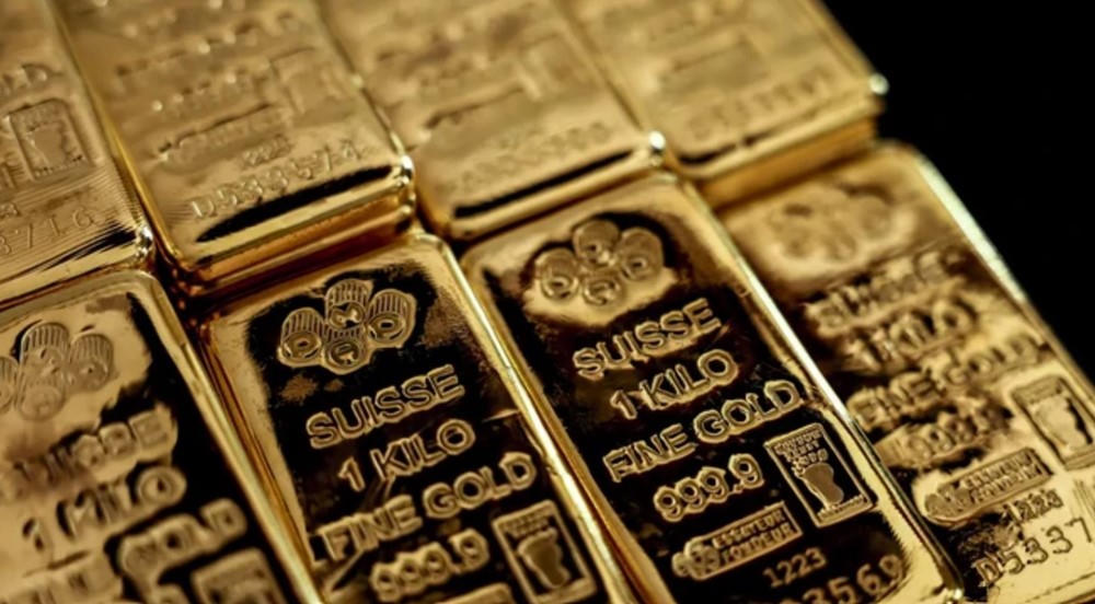 Giá vàng hôm nay 10/1: Vàng miếng tăng vọt, vàng thế giới vượt mốc 4.500 USD/ounce