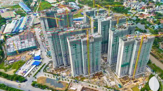 Nguồn cung bất động sản tăng gấp đôi nhưng vì sao giá nhà vẫn leo thang