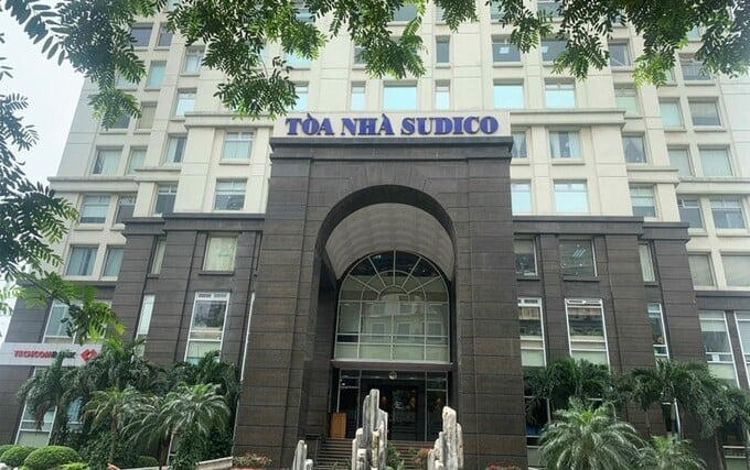 Thao túng cổ phiếu SIS của SJ Group, 2 cá nhân bị phạt 3 tỷ đồng