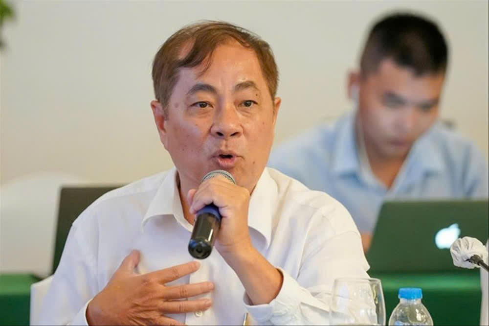 Chuyên gia kimh tế Đinh Thế Hiển. Ảnh: Duy Quang.