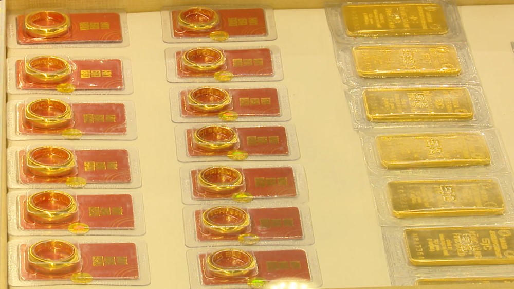 Giá vàng hôm nay 15/1: Vàng trong nước và thế giới đồng loạt phá đỉnh lịch sử&nbsp;