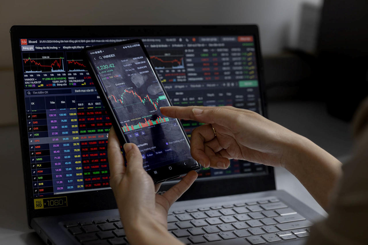 Hé lộ kết quả kinh doanh quý IV của nhiều “ông lớn” chứng khoán: Có doanh nghiệp báo lãi “tính bằng lần”