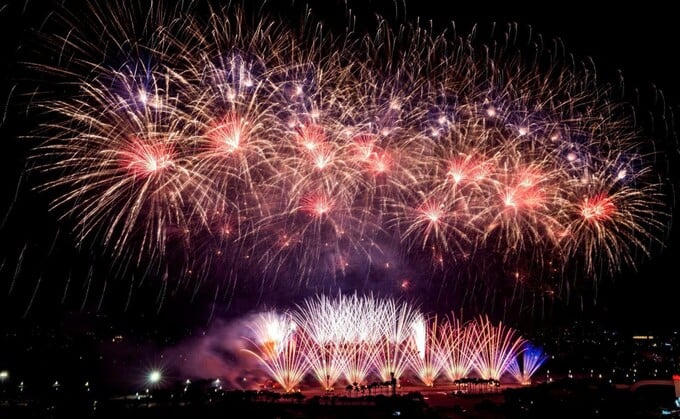 Từ Phú Quốc, Đà Nẵng, Sun Group mang cả bầu trời pháo hoa đỉnh cao ra Thủ đô