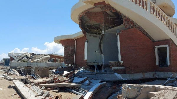 Vụ biệt thự đổ sập trong bão ở Hà Tĩnh: Công ty Cổ phần Hồng Lam Xuân Thành xây kè sai phép