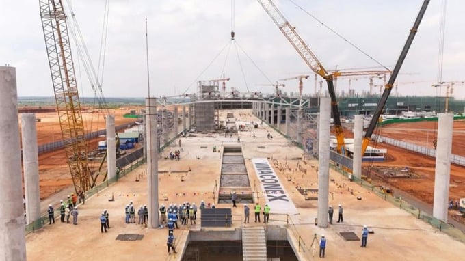 Vinaconex lãi lớn, trúng thầu nghìn tỷ nhưng cổ phiếu VCG vẫn giảm kịch sàn