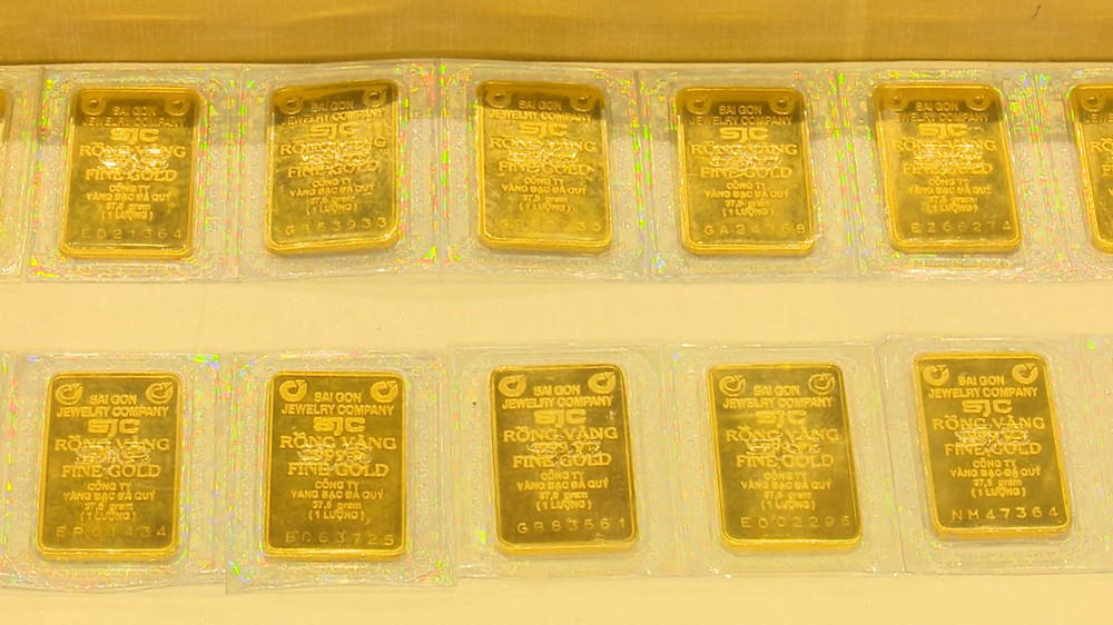 Giá vàng hôm nay 1/2: Lao dốc gần 10 triệu đồng/lượng, SJC rơi về 172 triệu&nbsp;