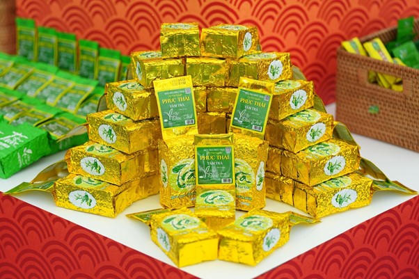 Phân khu "Nông sản Việt" không chỉ bán hàng mà còn là nơi tôn vinh nền nông nghiệp xanh. Các sản phẩm đạt chuẩn quốc tế, truy xuất nguồn gốc rõ ràng giúp người tiêu dùng an tâm tuyệt đối.