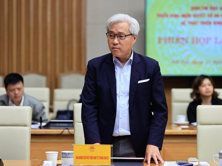 Thủ tướng: Xây dựng cơ chế giao việc lớn, việc khó, việc đột phá cho doanh nghiệp