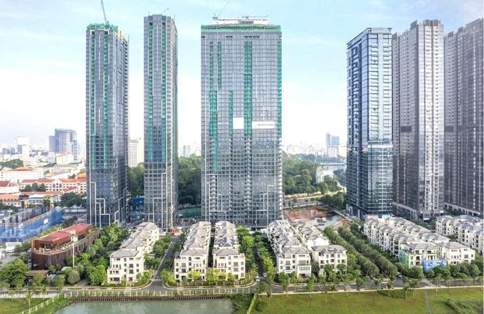 Căn hộ ùn ùn ra thị trường, vì sao giá vẫn leo thang