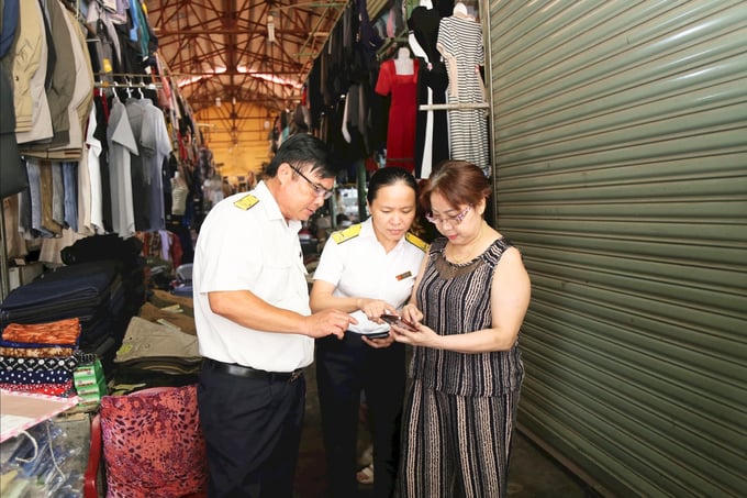 Không kiểm tra, không hồi tố nghĩa vụ thuế của hộ kinh doanh nộp thuế khoán