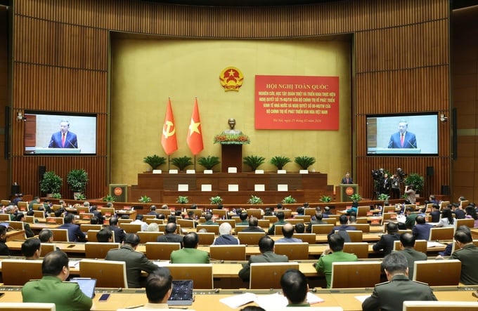 Tổng Bí thư: Kinh tế nhà nước phải thực sự chiếm lĩnh những cao điểm chiến lược chỉ huy của nền kinh tế