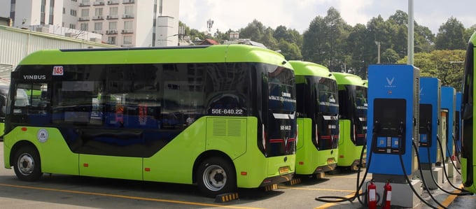 Thêm 169 xe buýt điện lăn bánh, TP.HCM tăng tốc chuyển đổi xanh
