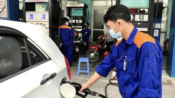 Đề xuất giảm thuế nhập khẩu xăng dầu về 0%