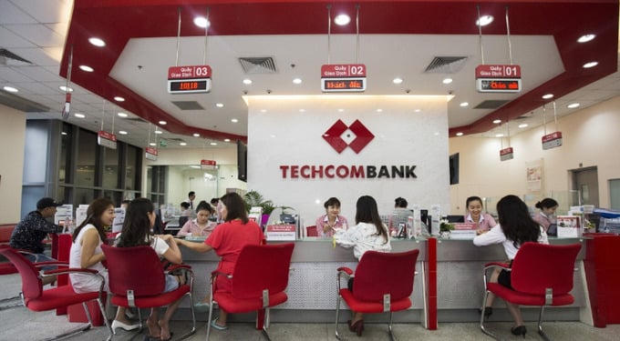 Techcombank rót thêm 800 tỷ đồng vào Techcom Life
