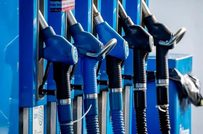 Giá dầu thế giới tăng giảm trái chiều