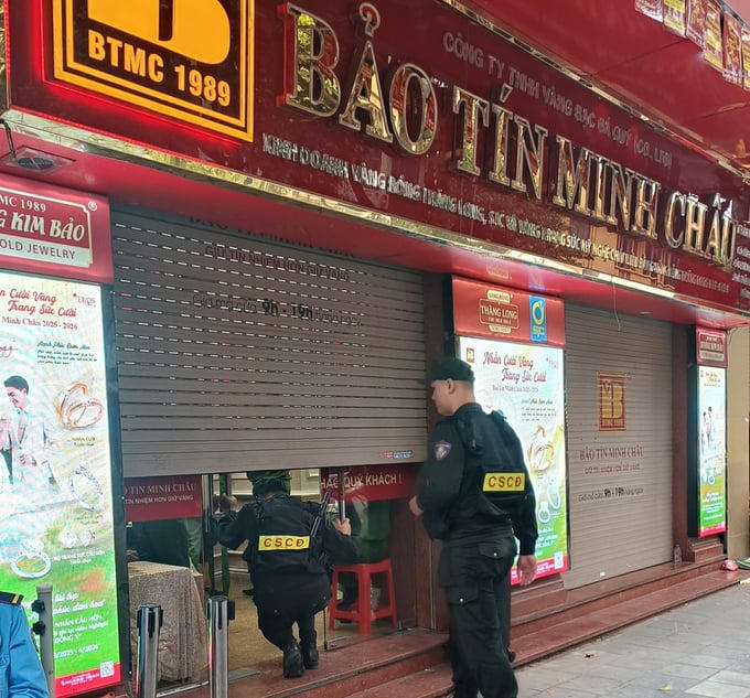 Các cơ sở này đồng loạt đóng cửa, tạm dừng hoạt động kinh doanh.